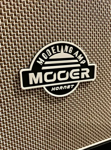 Моделирующий Комбоусилитель Mooer Hornet 15 Ват