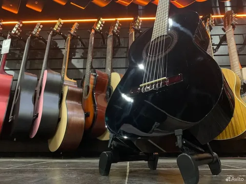Детская Классическая Гитара 1/2 из Красного Дерева (аналог Hohner)