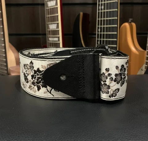 Гитарный Ремень Ernie Ball White Rose - изображение 4
