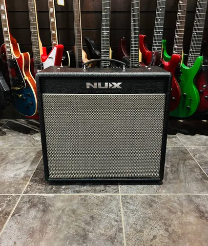 Моделирующий Комбоусилитель 60 ват с Эффектами NUX MK-2