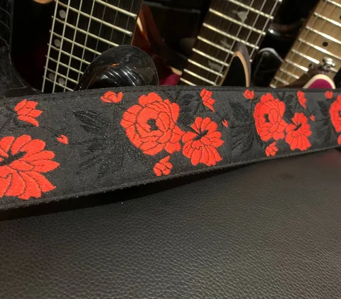Гитарный Ремень Ernie Ball Naomi Rose - изображение 8