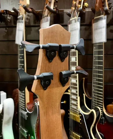 Бас Укулеле Olive EQ из Массива Красного Дерева (Струны Металл)