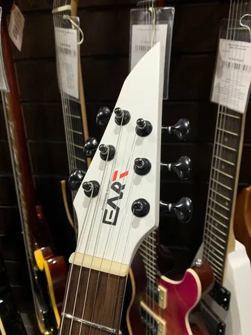 Электрогитара EART Guitar EYP-Pulse White - изображение 9