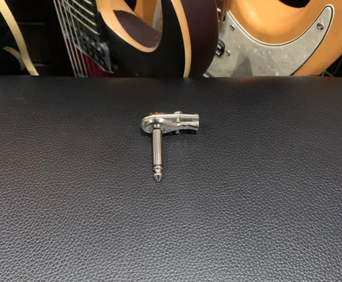 Разъем Soundking Jack Угловой на Кабель 1/4” Male