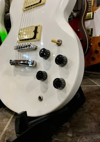 Электрогитара Yamaha SG-200 Custom Pearl White (Группа Кино)