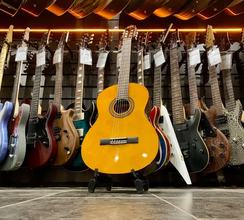 Классическая Гитара Yamaha C40